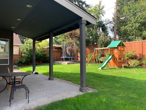 Work or Play 5B retreat W/BBQ* Great Location,Nike