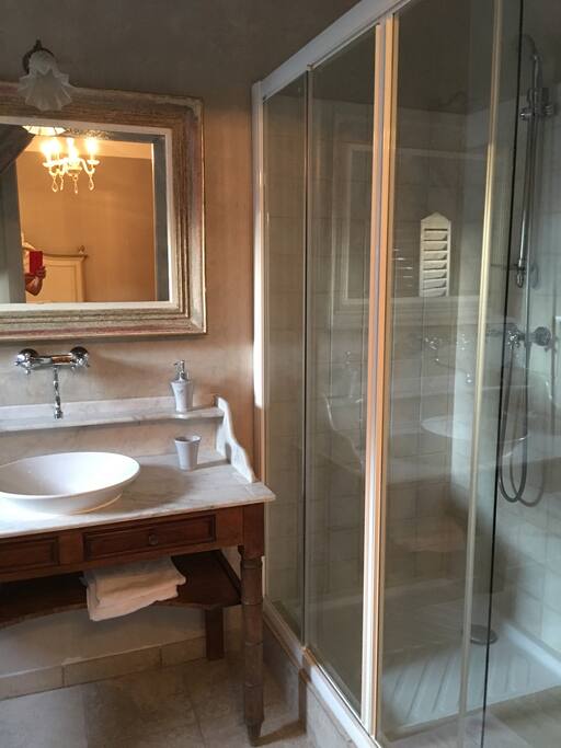 Salle de bain de la chambre Feebaroque