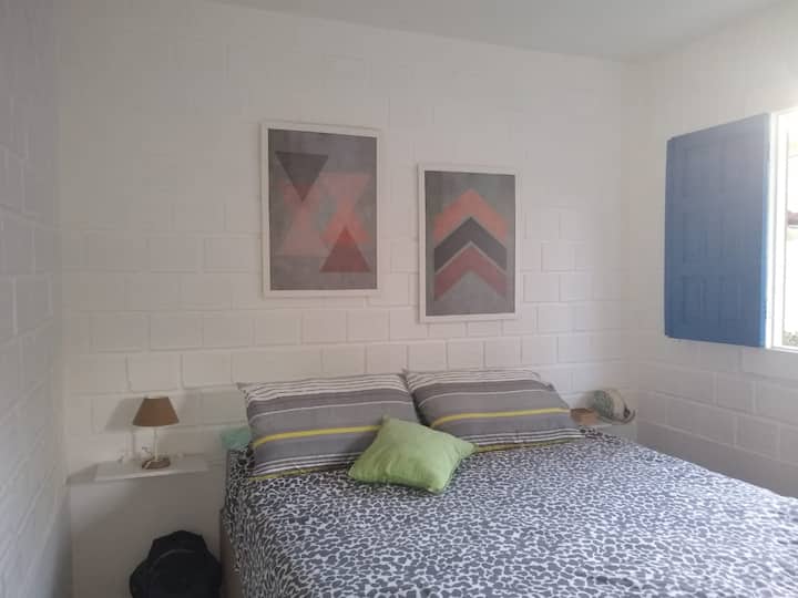 dhoma 2 - krevat dopio "queen" 