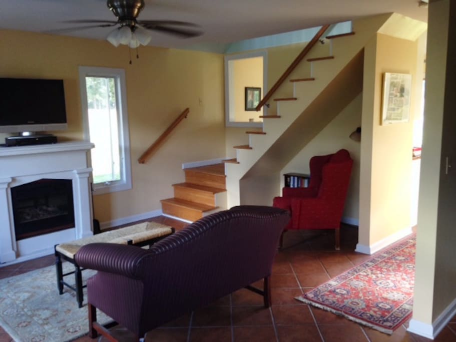 living area looking towards hall to dining and kitchen