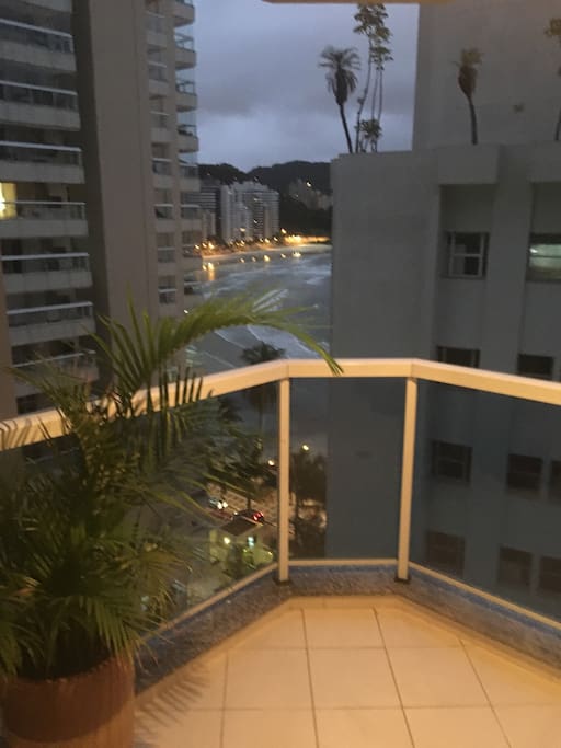 Vista sacada sala noite