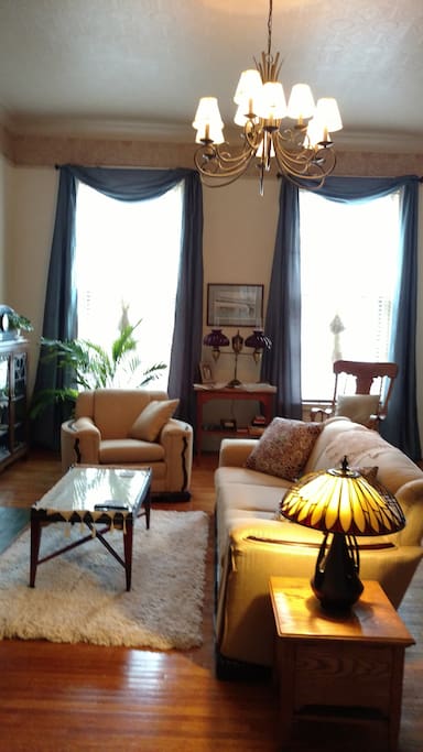 Guest living room