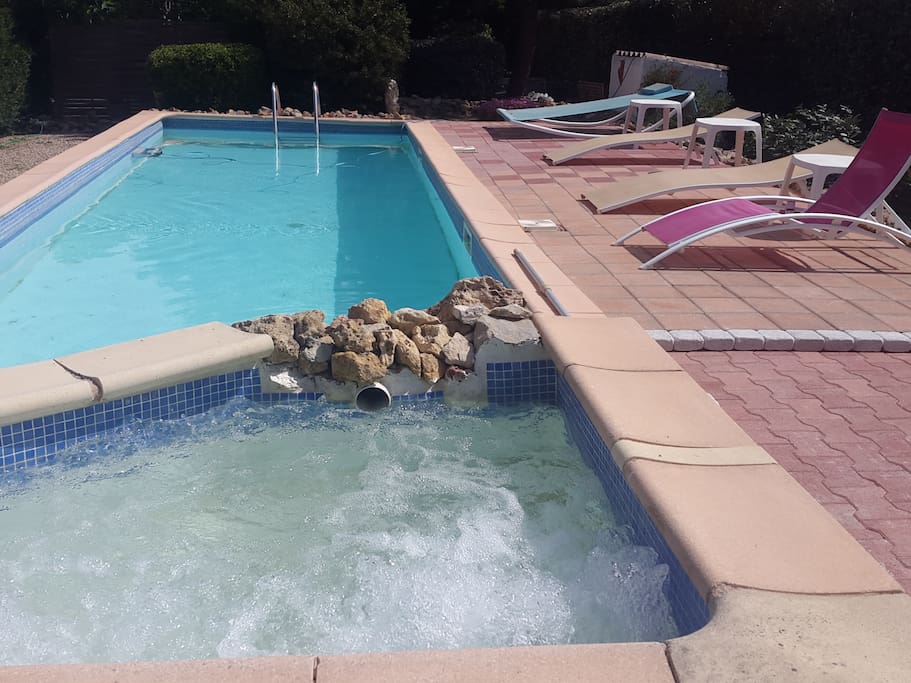 piscine et bain a bulles