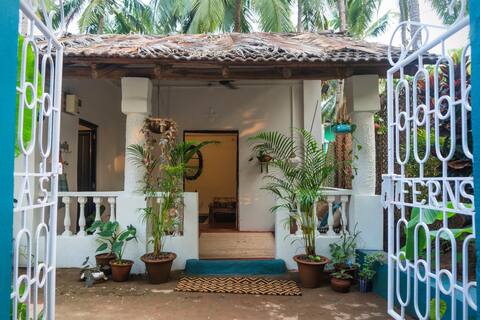 Bonsai Beach House: Walk 2 Beach