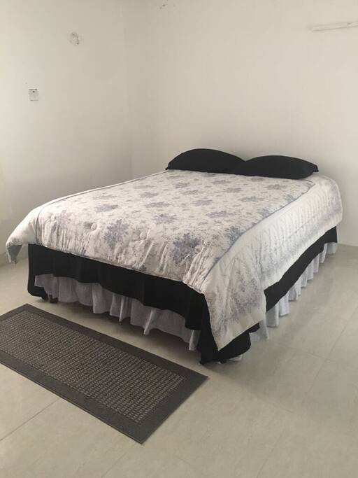 Guest bedroom