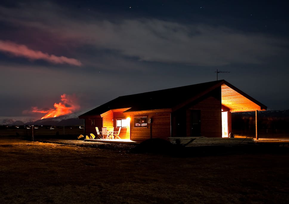20 hours into the eruption in Fimmvorduhals in March 2010