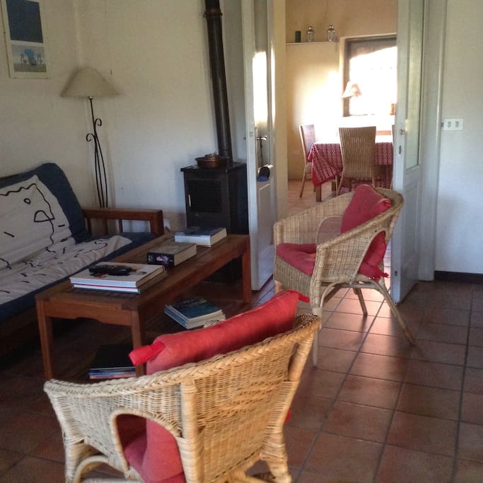 Sala con veduta sulla veranda interna