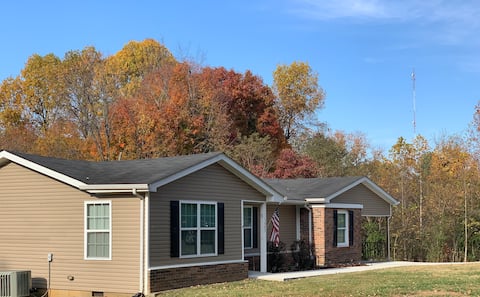 Cozy 3-bedroom 2 bath home minutes from hospital