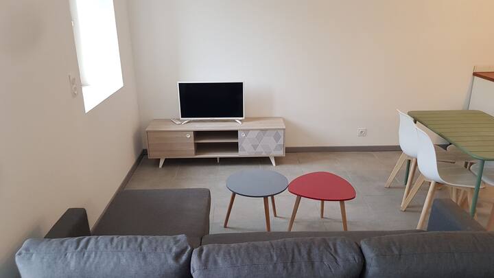 Appartement T2 Entièrement Rénové à Sigean (Aude) - Sigean