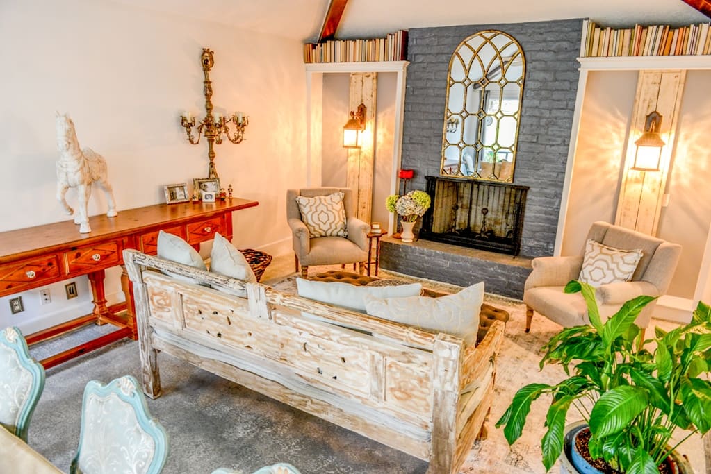 A great room to enjoy checking emails fb, reading or relaxing.