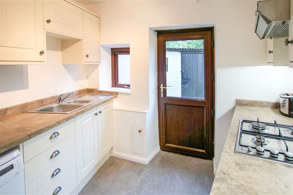 Fitted Kitchen