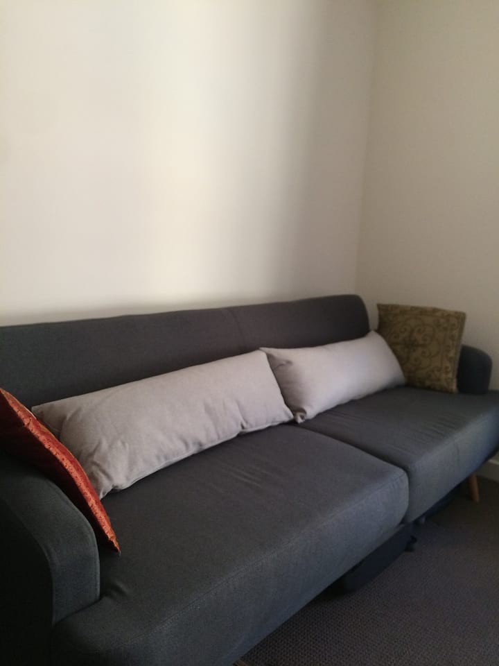 Fabulous  Desert Studio With Mountain Views - Alice Springs