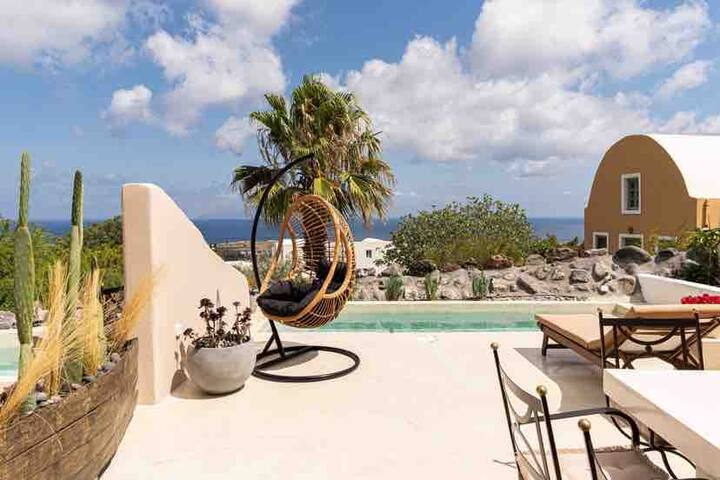 Pink Freud Villa| Luxury |Jetted Pool |Sunset View gallery image 3