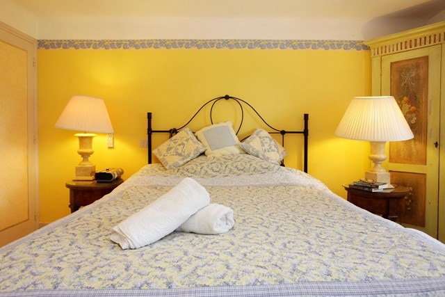 Семейна спалня 8 самостоятелна баня
приземен етаж