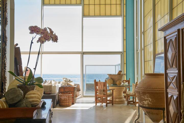 Malibu Architectural Masterpiece gallery image 2