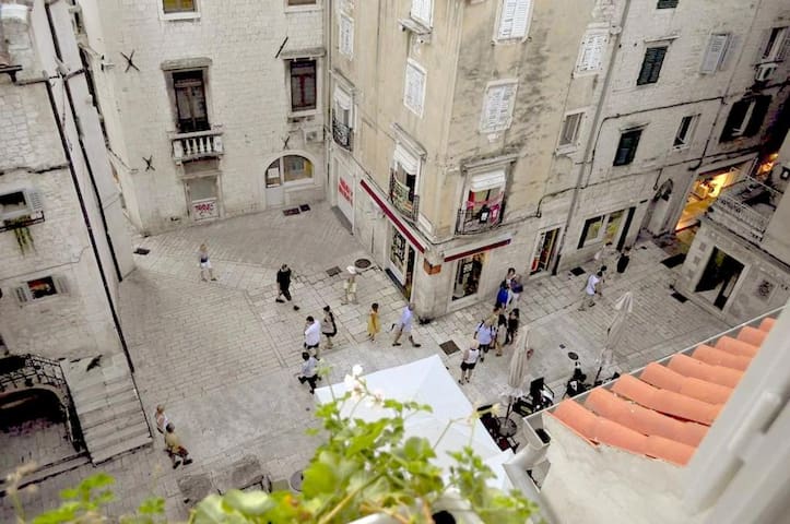 Studio apartment Heart of the city, Split