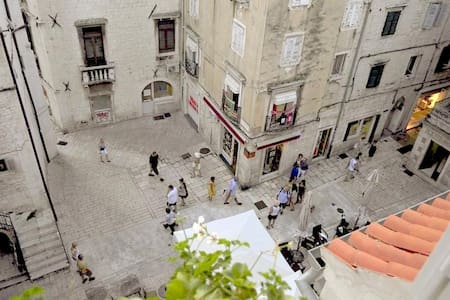 Studio apartment Heart of the city, Split