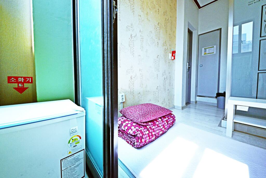 Single B - single bed