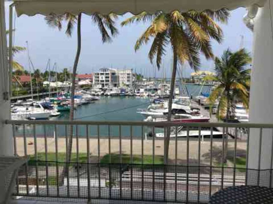 terrasse avec vue marina, mer