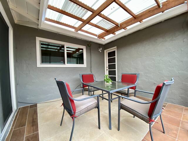 Newly remodel & convenient 4 bd/4ba @San Jose gallery image 3