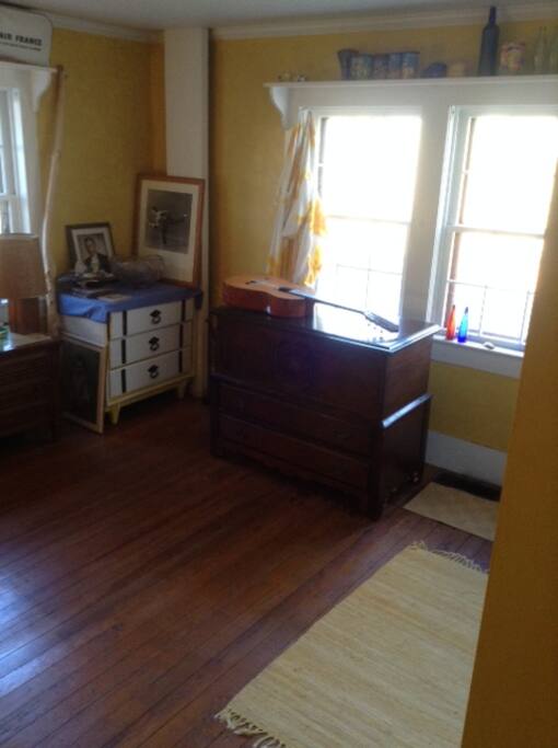 Two chest of drawers and night table