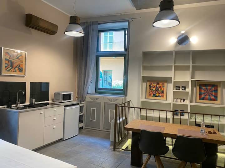 Central Garibaldi Loft, Walking to Royal Palace Condominiums for Rent in Torino, Piemonte