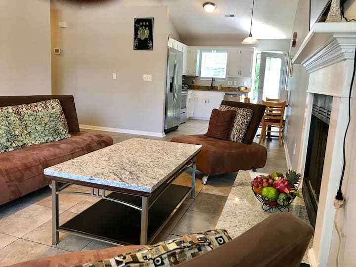 Comfortably Fresh And Clean(3 Beds/2 Baths) - North Charleston, SC