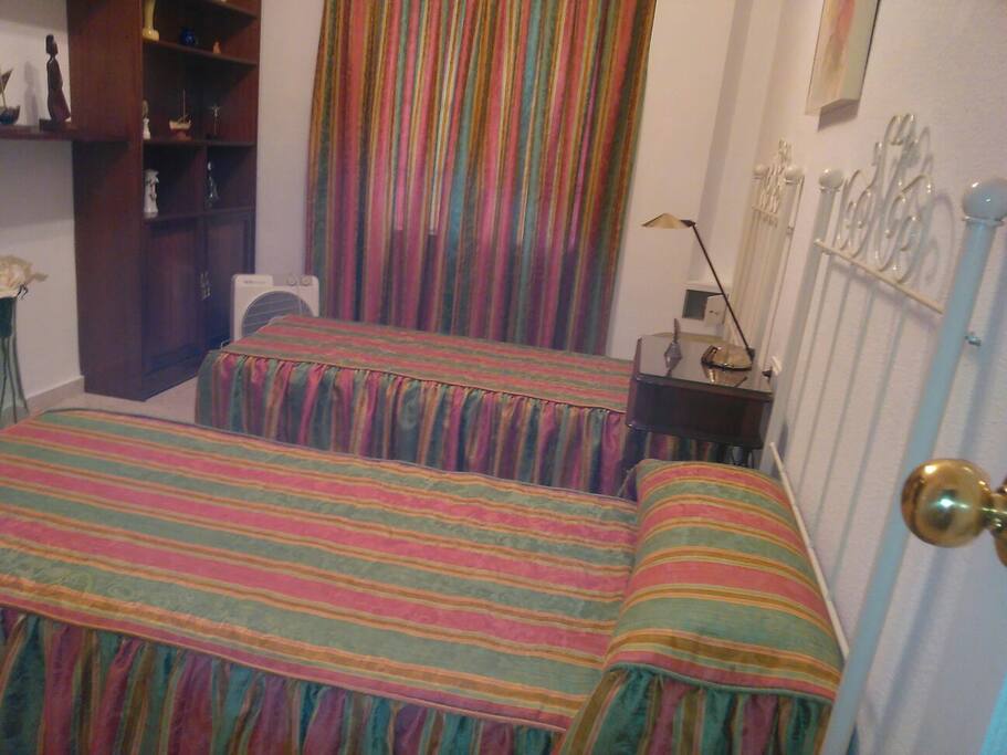 Dormitorio 1 con dos camas
