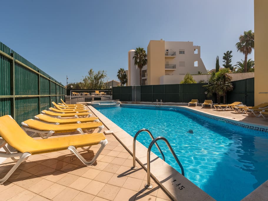 Pool , 12 paces from apartment back door