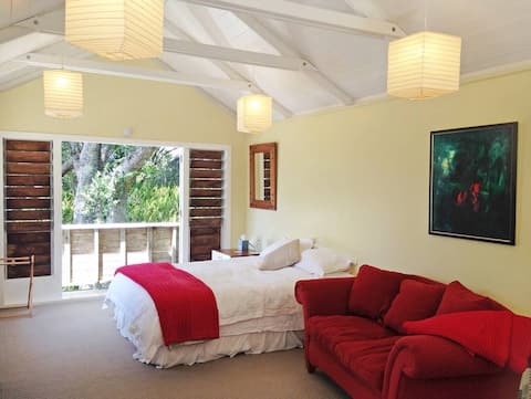 Ohiwa Seascape Studios - Honey Loft