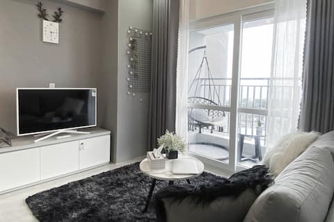 Grey Oceanus * 2BR Σκανδιναβικό διαμέρισμα