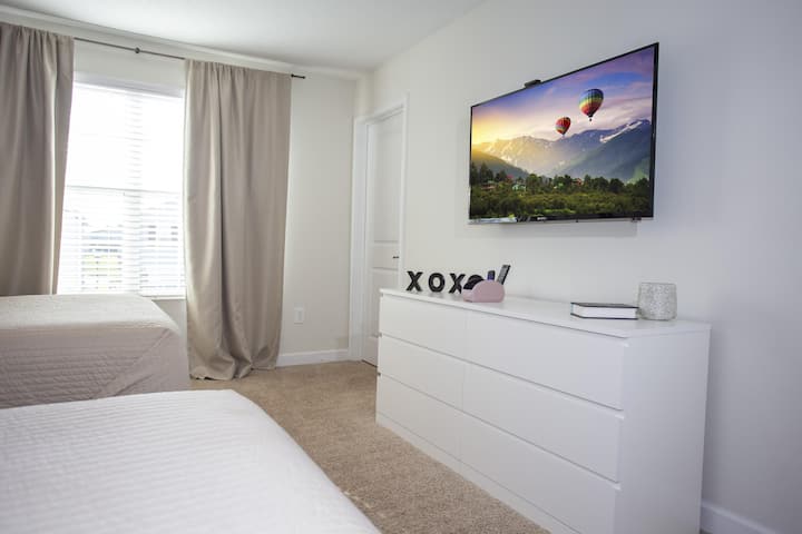 Chumba cha Ghorofa ya 2 (Vitanda 2 vya Ukubwa wa Malkia)