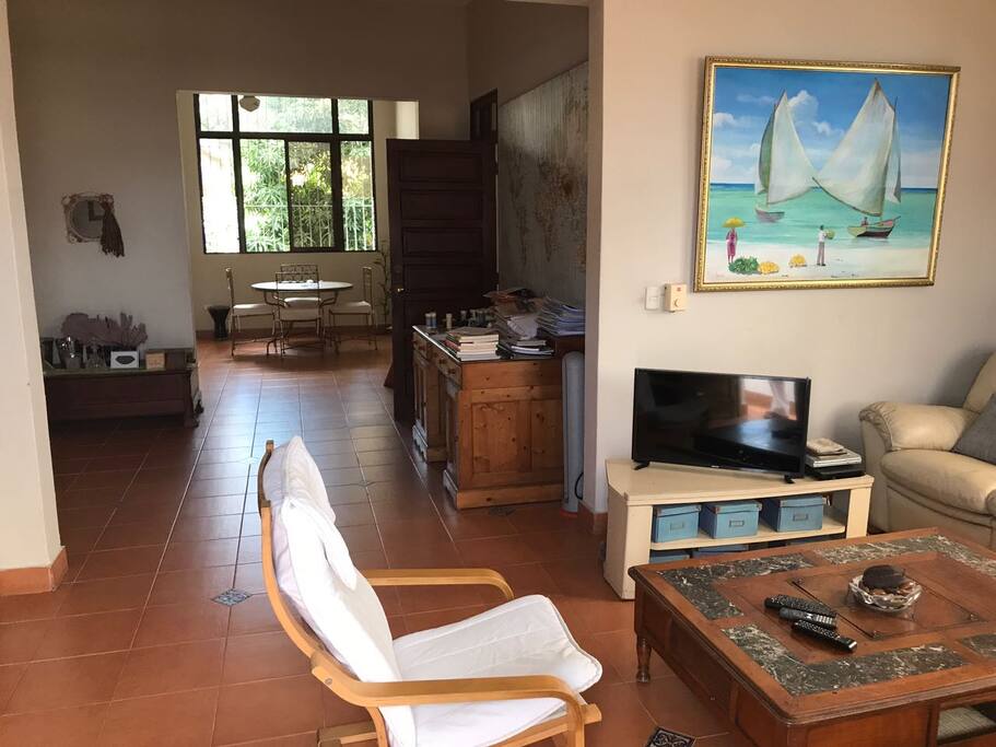 Apartement traversant
