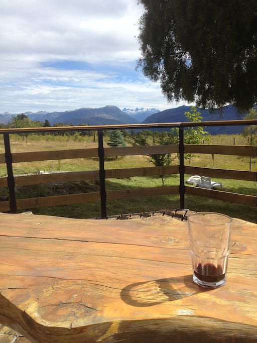 Magnifica vista de Los Andes desde el deck
