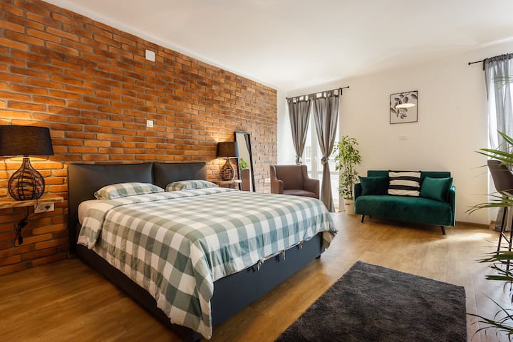 Central Rijeka Apartment  City Charm - Rijeka