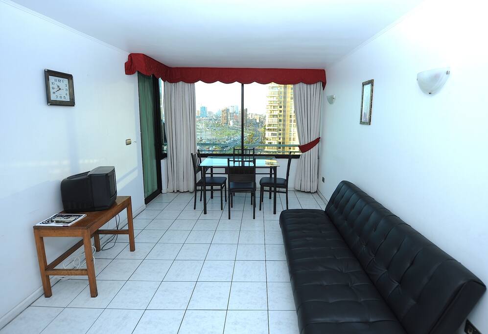 Living - Comedor Con Vista Al Mar, Solo Disfrute Al Maximo, Ademas Sofa Cama Para Un Adulto Mas