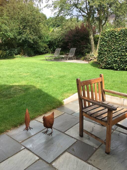 Garden for guest use