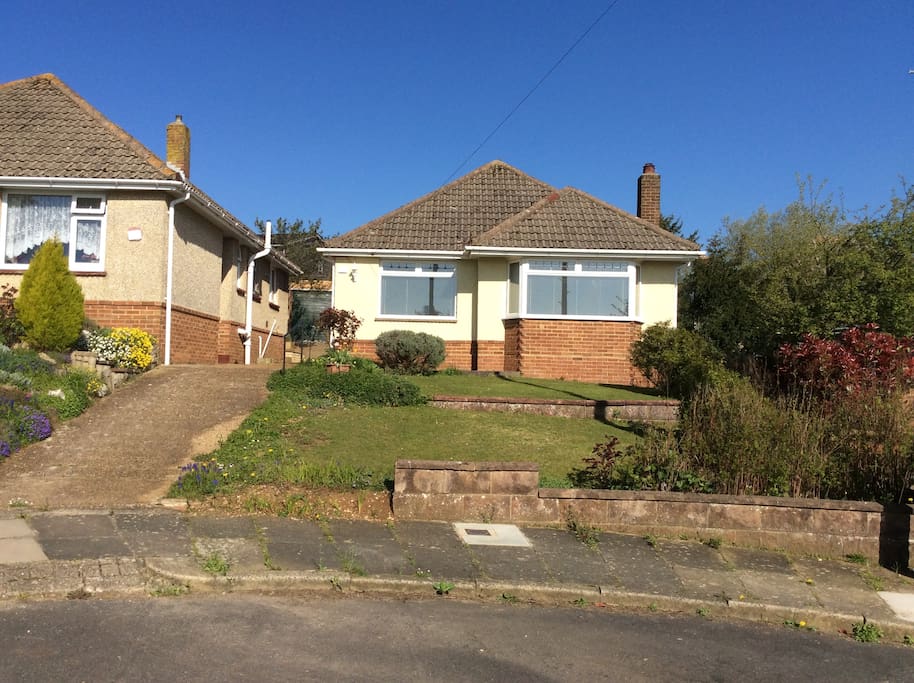 If you are travelling by car, there is off-street parking available i.e. bottom section of front garden. You can usually park in front of the property ... and it's free! The shared driveway should be kept clear at all times (unless loading / unloading).
