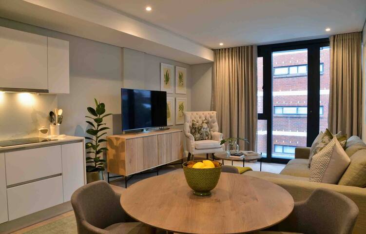 35 on Main 2 Bedroom Apt gallery image 2