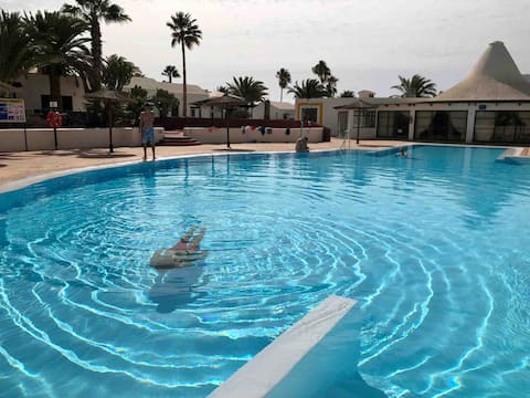*Roca del Oeste* Bungalow with private Courtyard