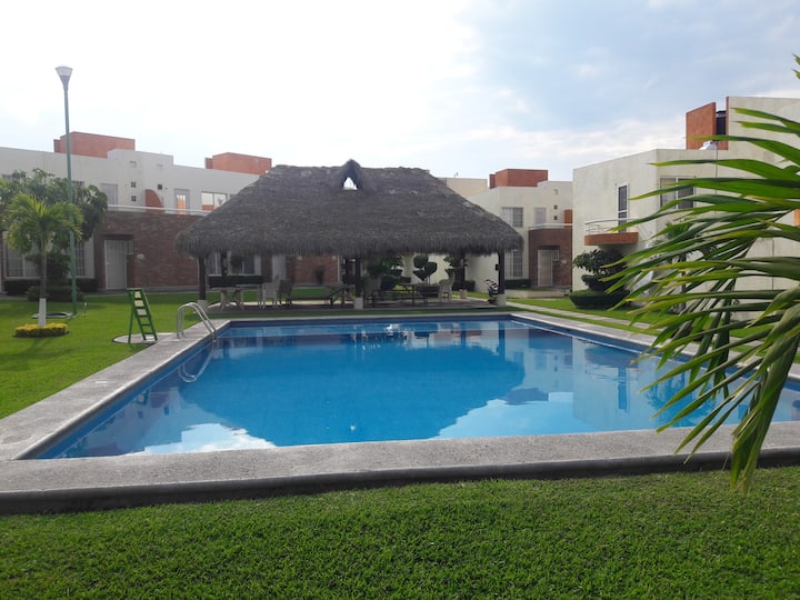 Twostory house, garden, wifi, pool Houses for Rent in Emiliano