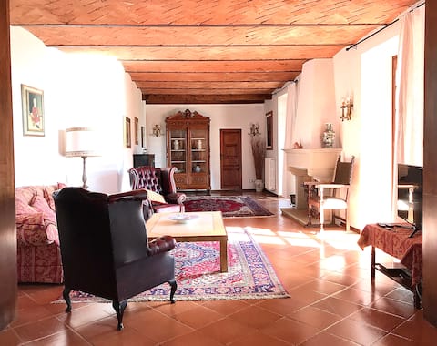 Popular Airbnb listing: Villa Maria in Fronzano, a privilege in Tuscany in Reggello