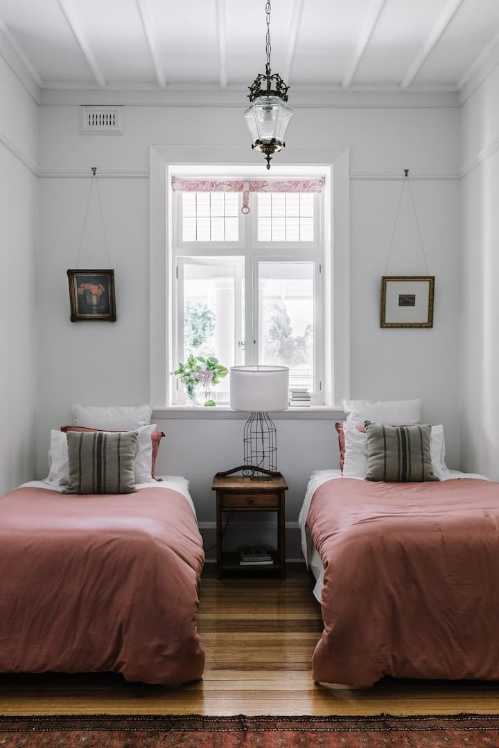 საძინებელი 4