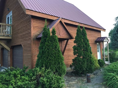 Come to The Lake House Loft for a relaxing visit!
