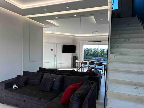 Top performing Airbnb: 3A villa in Sukth