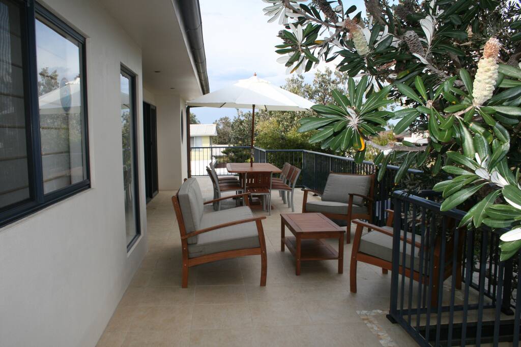 Balcony entertaining area