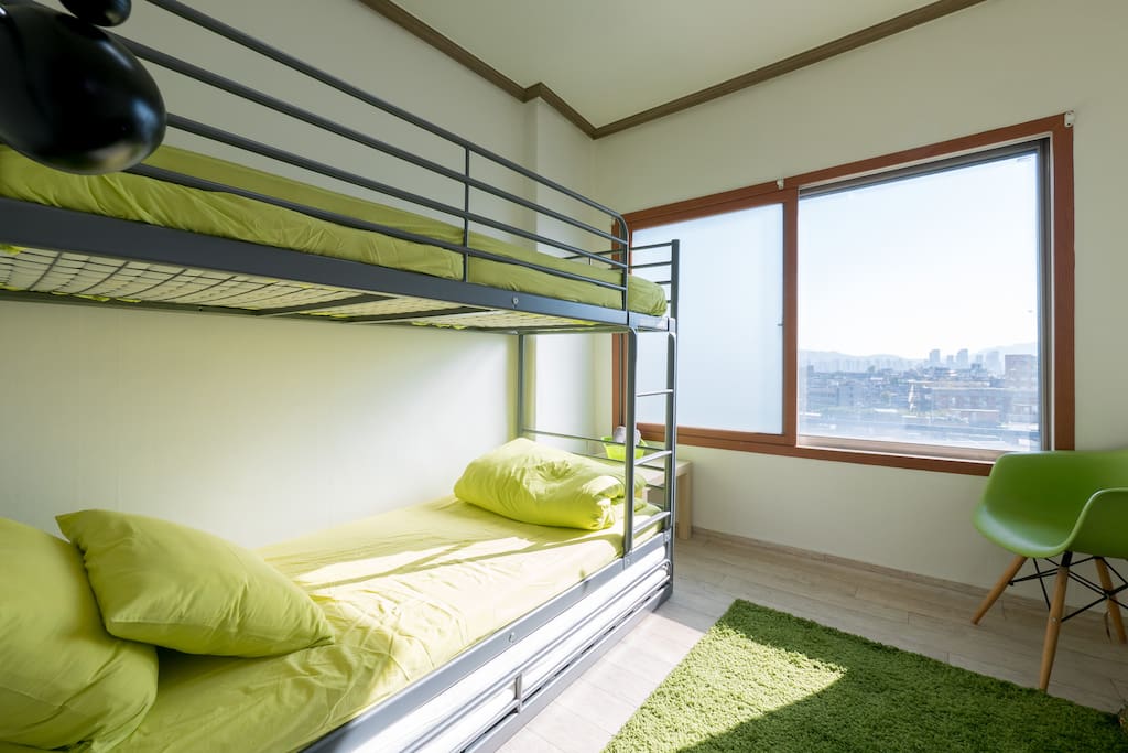 bedroom1