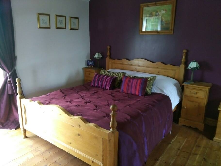Country Bedroom (First Floor).
