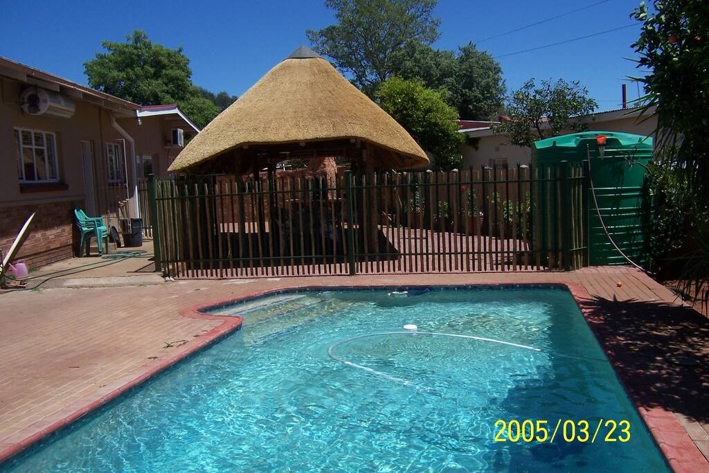 LAPA AND POOL AREA