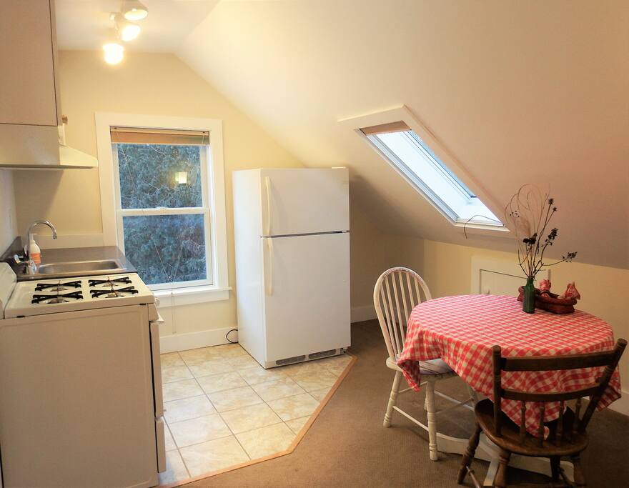 Kitchen/dining area